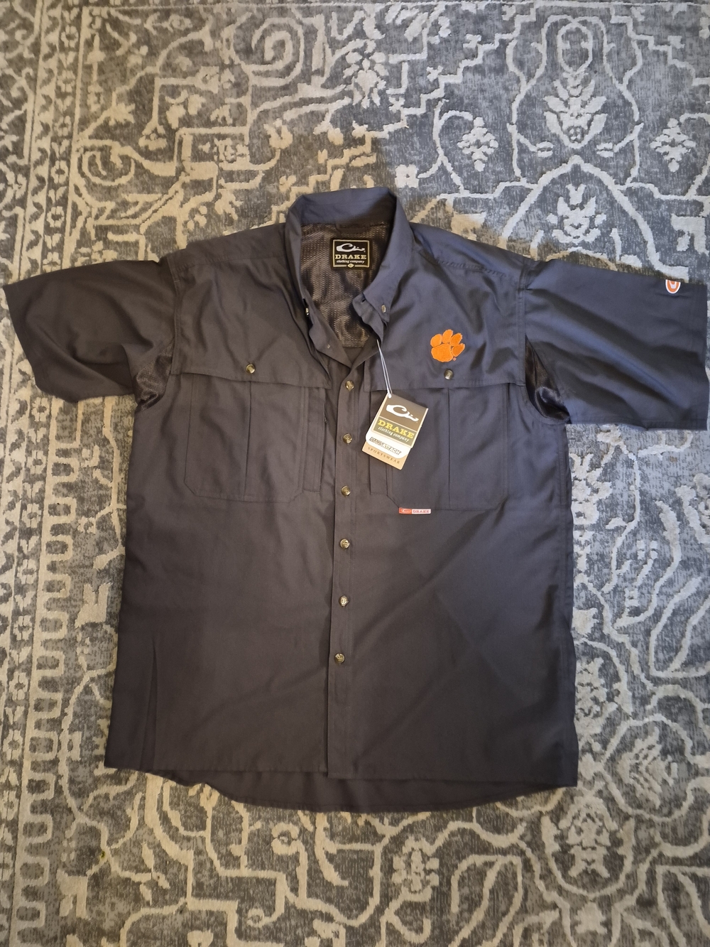 Drake Gray  Short-Sleeve Utility Shirt with Orange Logo Size LARGE